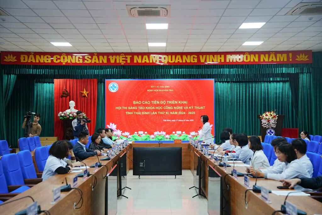 Toàn cảnh Hội nghị.